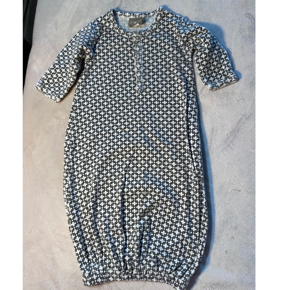 Kate Quinn Baby Gown Long Sleeve Cross Print Black White 0-6M Sleeper